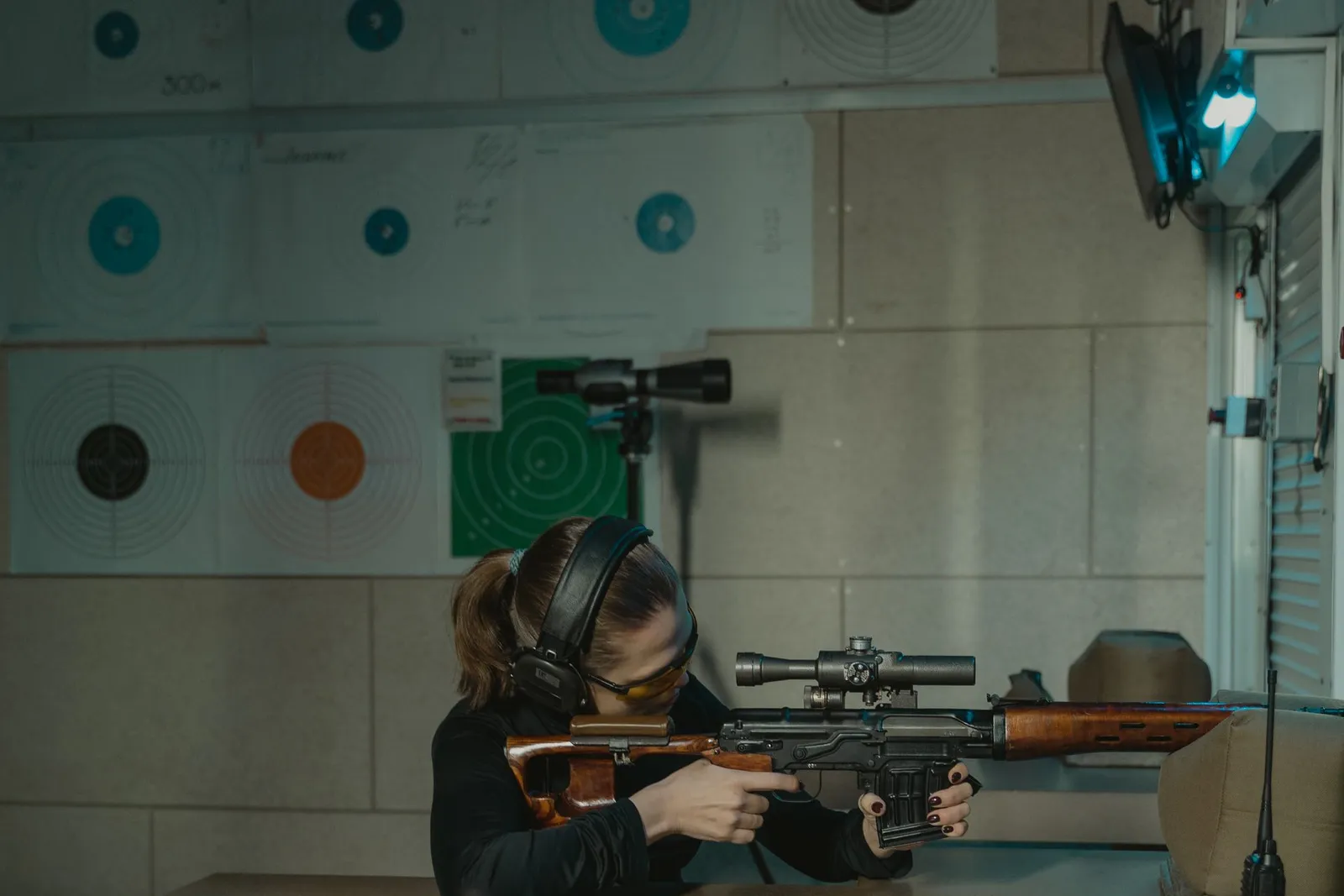 Entretien des armes de tir sportif : nettoyage, contrôle et rangement
