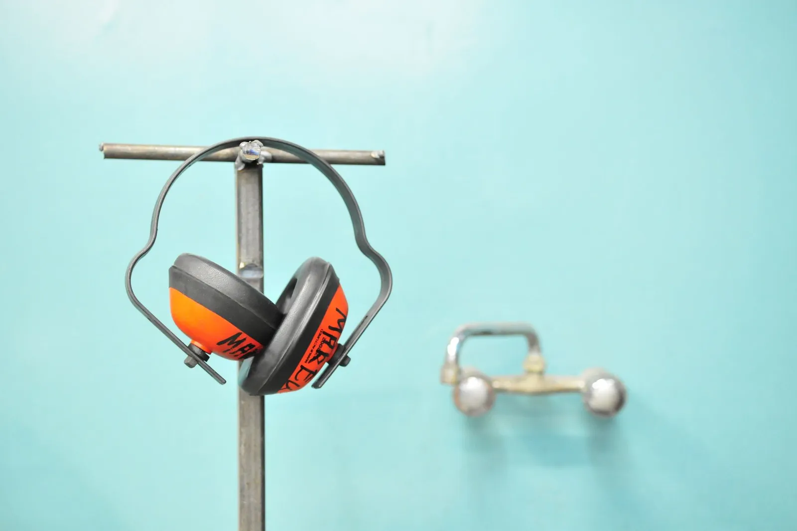 Protections auditives en tir sportif : bouchons, casque passif ou électronique ?